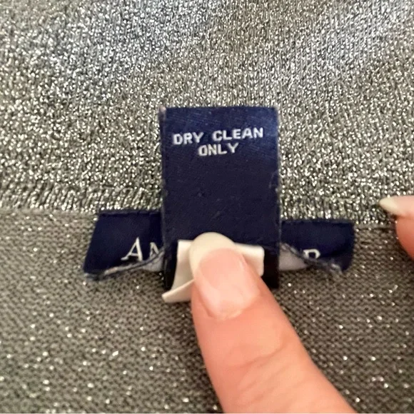 Stunning Ann Taylor Metallic Gray Women's Sweater/Silk Pants Set Size: XS 2P - Picture 6 of 17